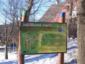 Mapa Ježíškovy cesty na náměstí ve městě Boží Dar